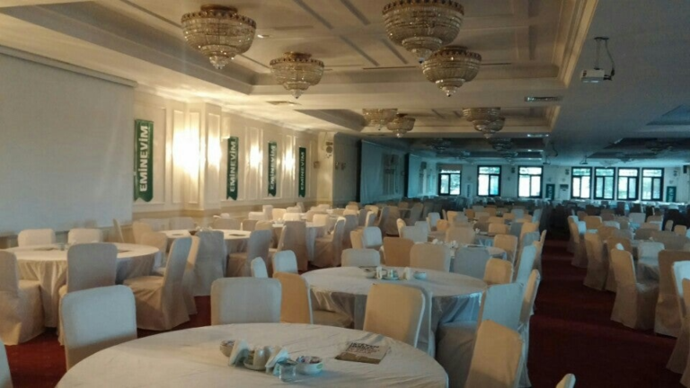 Eminevim Konferans Salonu Toplantı Fiyatları